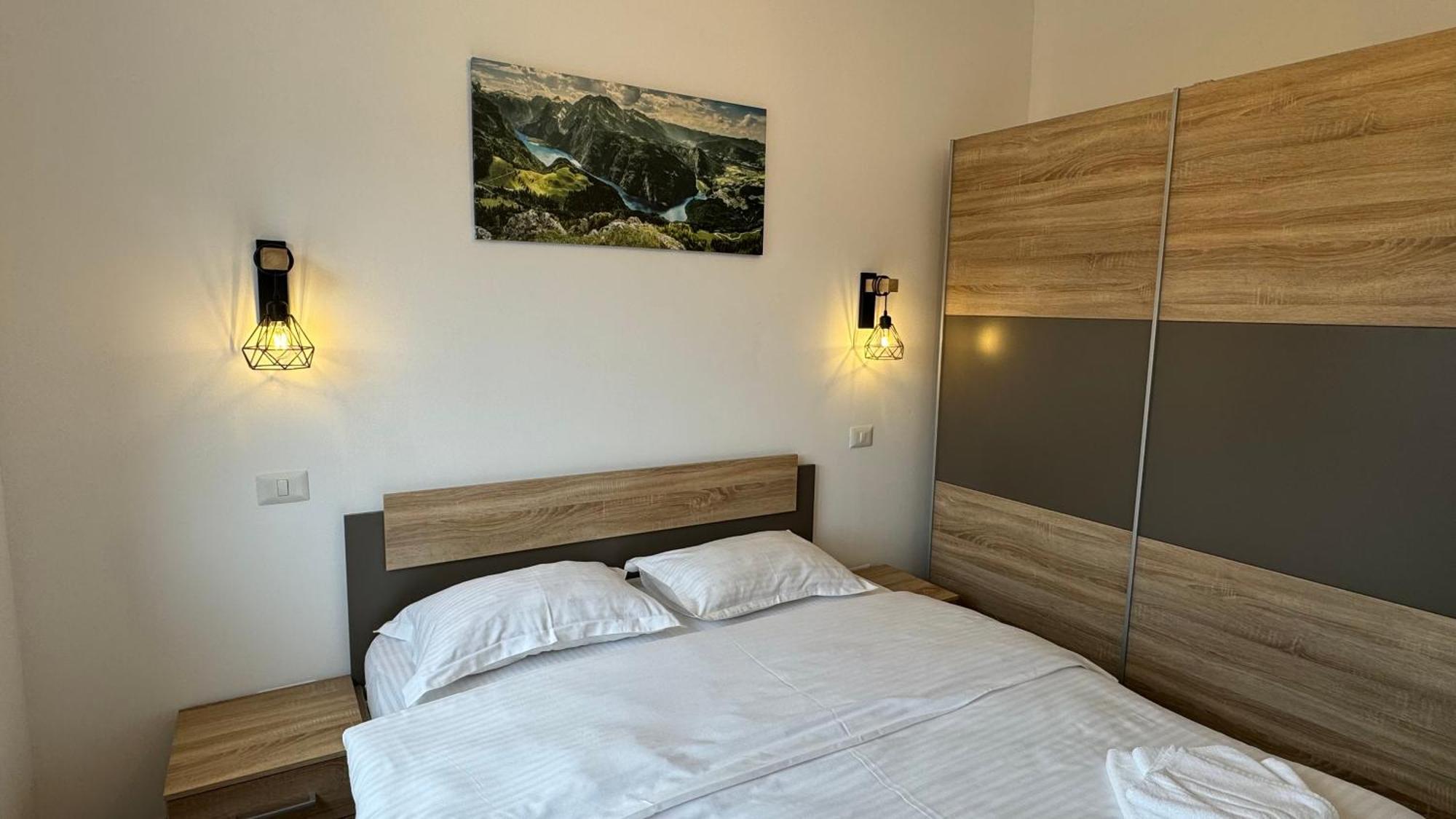 Busteni Mountain View Suites By The River - Ev Plug Exterior foto